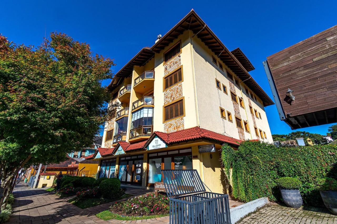 Rosa Edificio Jardim Da Serra กรามาโด ภายนอก รูปภาพ